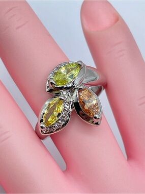 Swarovski Crystal Peridot Canary Yellow Topaz Ring Silver Statement Size 8